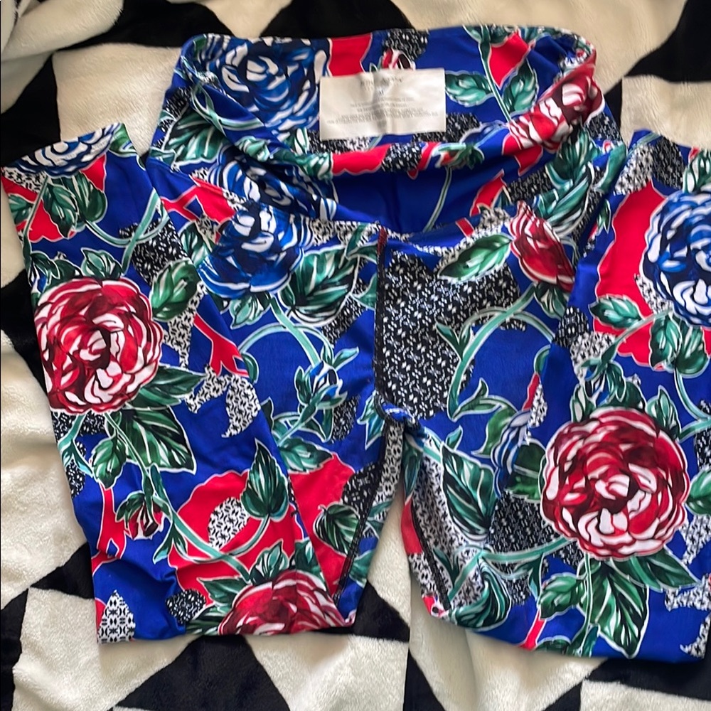 Betsey Johnson Blue Floral Leggings